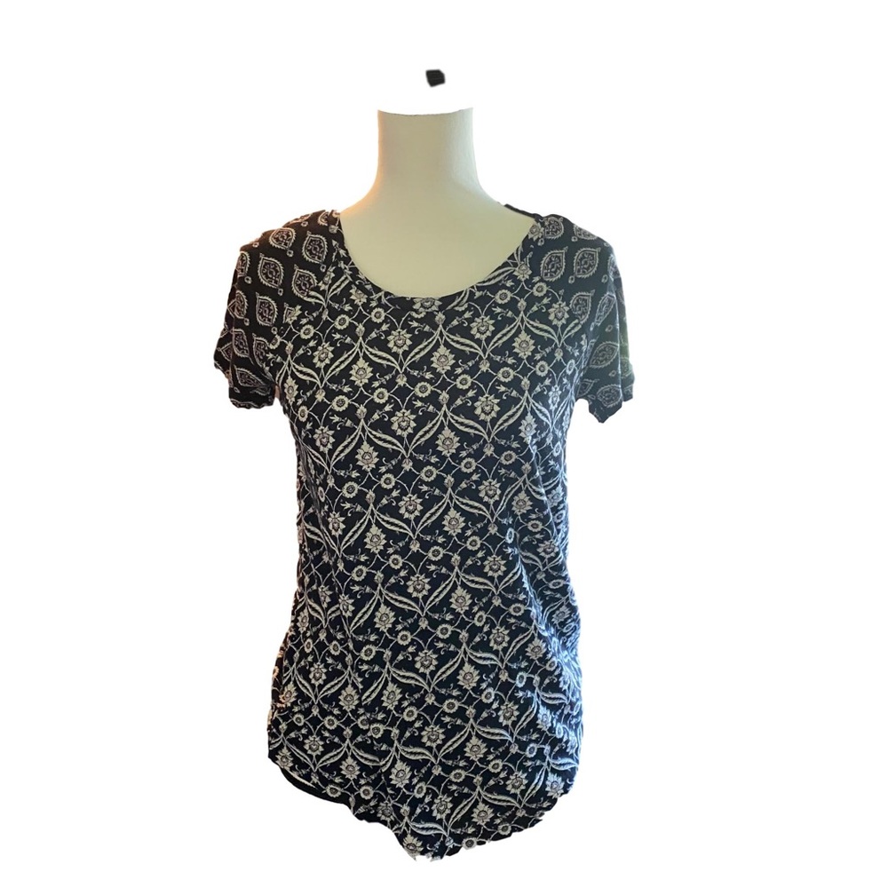 Lucky brand t-shirt